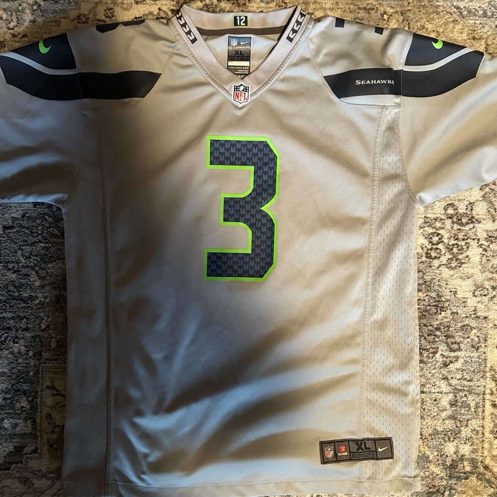 Russell Wilson Seahawks jersey